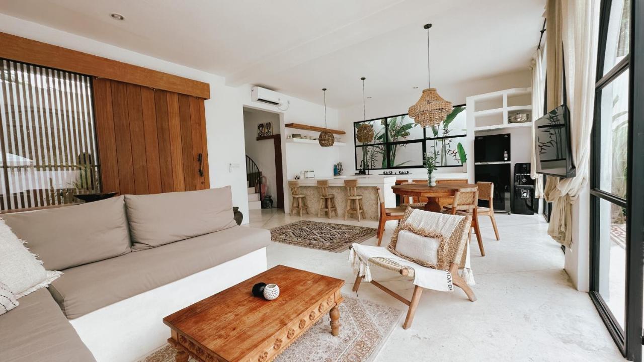 Villa Akhila Canggu Exterior photo